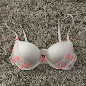 VS Floral Lace Bra